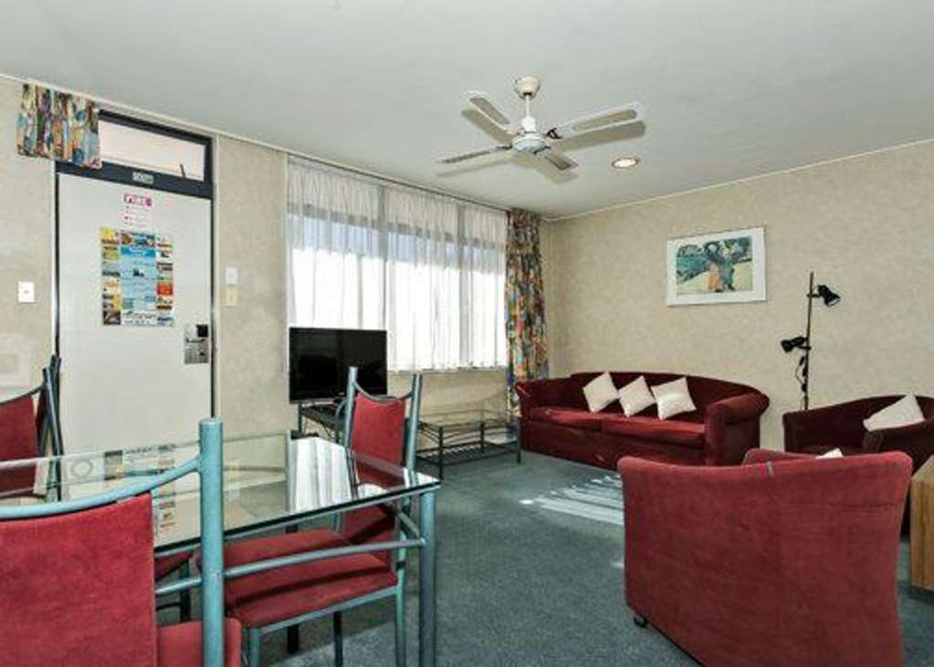 Academy Motor Inn Tauranga Room photo